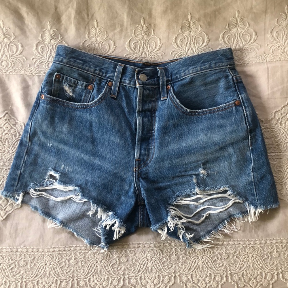 Levi 501 Shorts in Pristine Condition